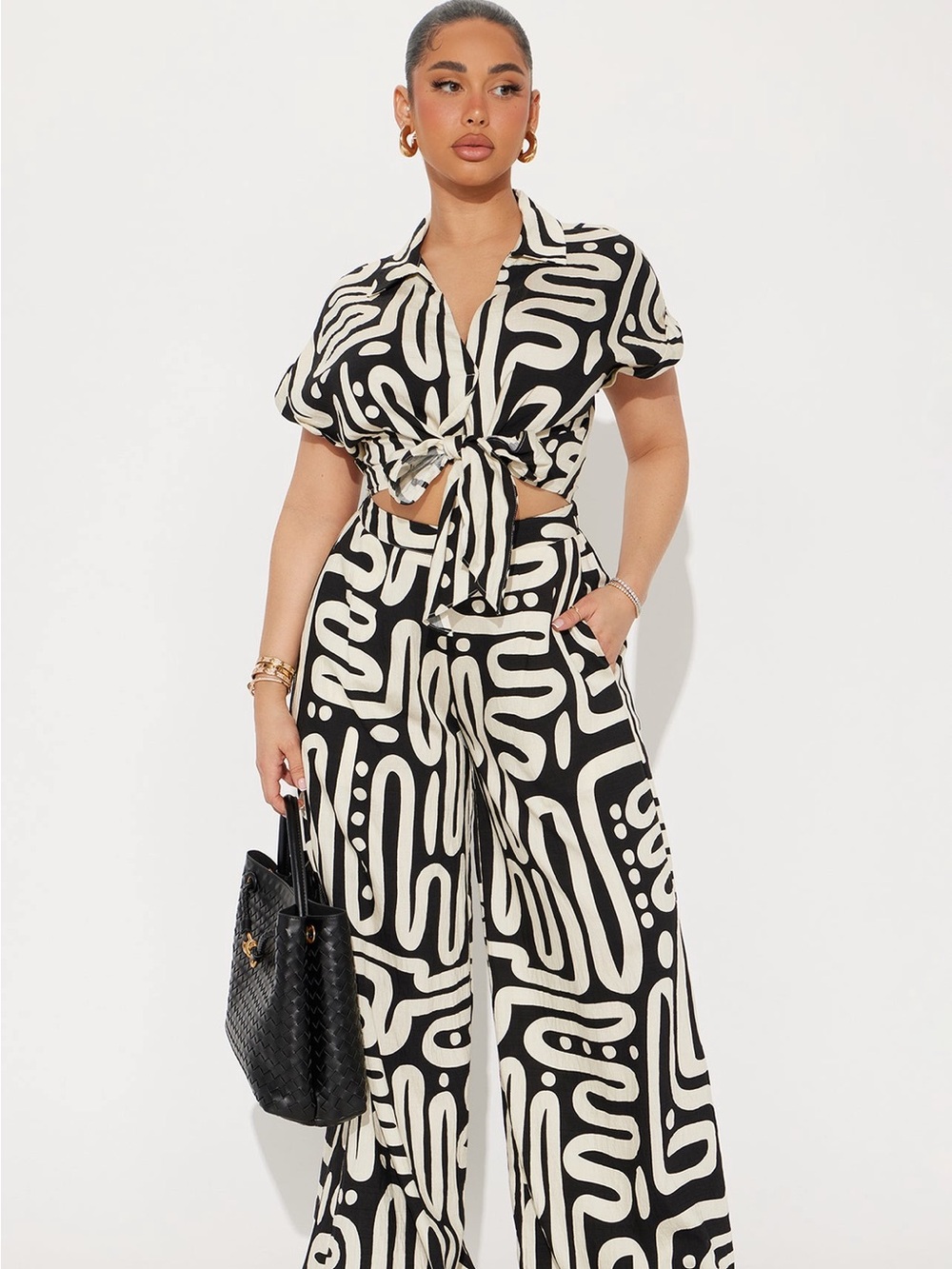 Black & White Graphic Print pant suit - Women - Picture 7 of 7